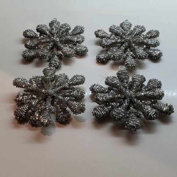 UNKNOWN Other - SILVER SNOWFLAKE ORNAMENTS - SET OF 4